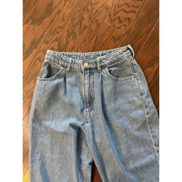 H&M loose high waist light wash jeans size 2 - Picture 5 of 11